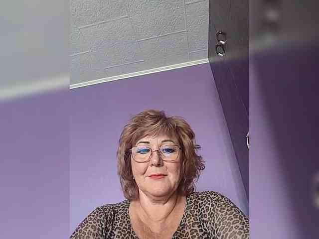 KarinkaSweet webcam