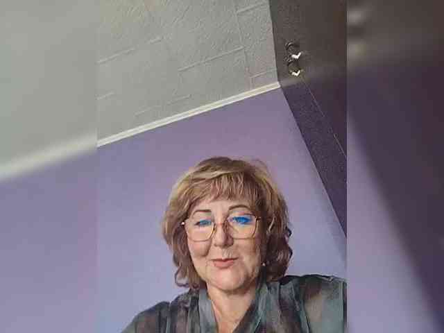 KarinkaSweet webcam