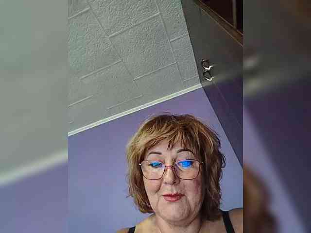 KarinkaSweet webcam
