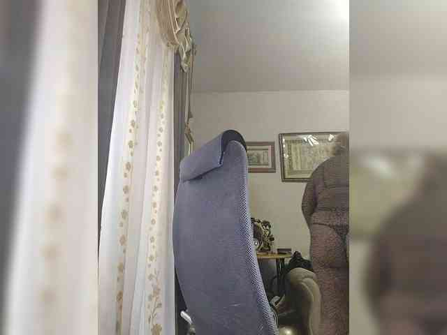 KarinkaSweet webcam