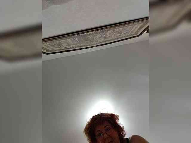 KarinkaSweet webcam