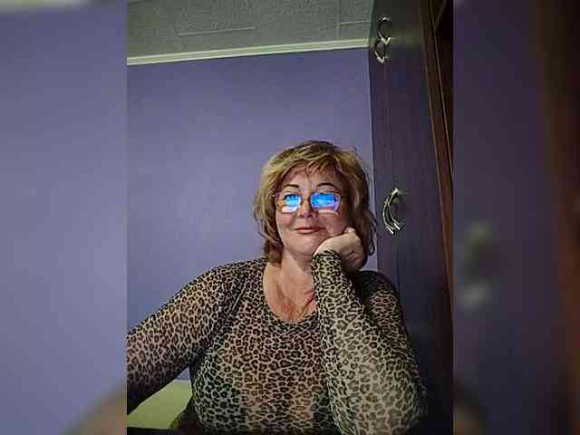 KarinkaSweet webcam