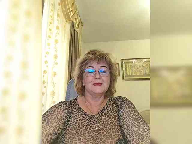 KarinkaSweet webcam