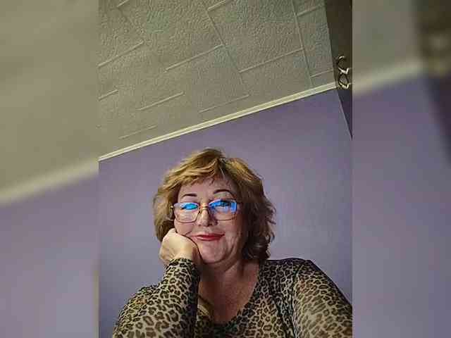 KarinkaSweet webcam
