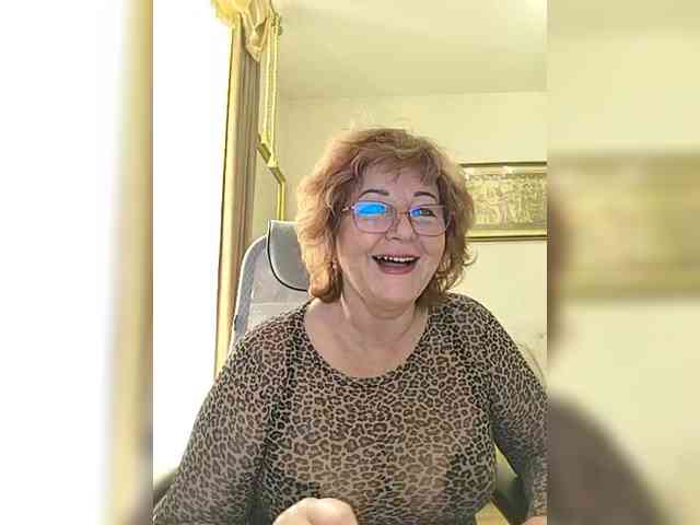 KarinkaSweet webcam
