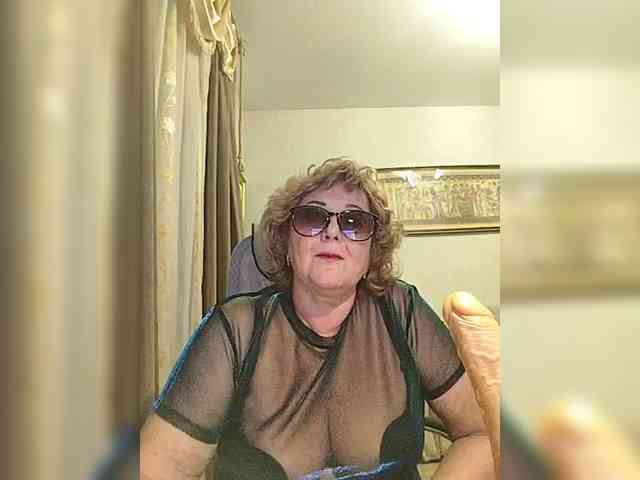 KarinkaSweet webcam