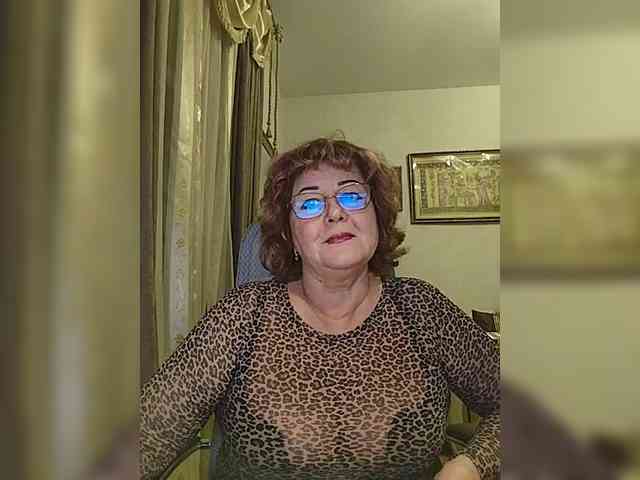 KarinkaSweet webcam
