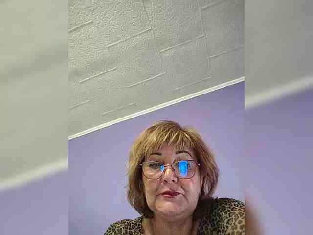 KarinkaSweet webcam