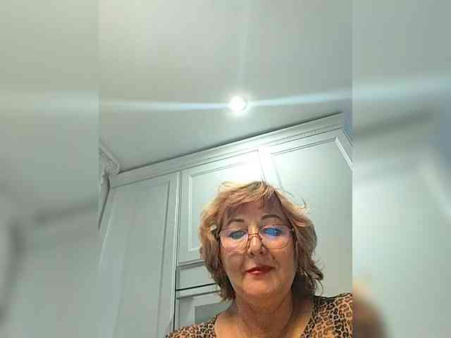 KarinkaSweet webcam