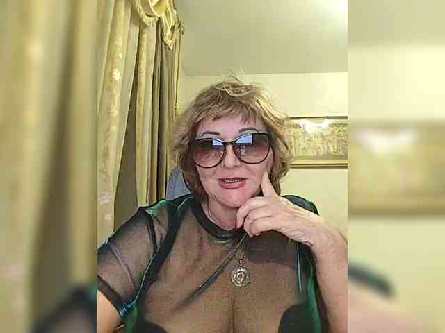 KarinkaSweet webcam