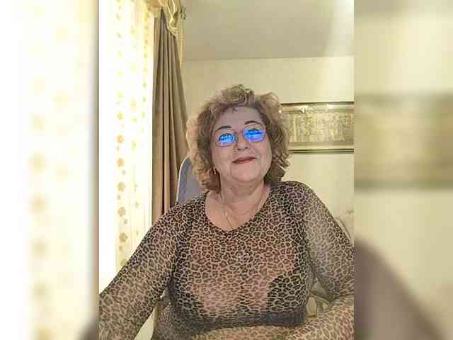 KarinkaSweet webcam