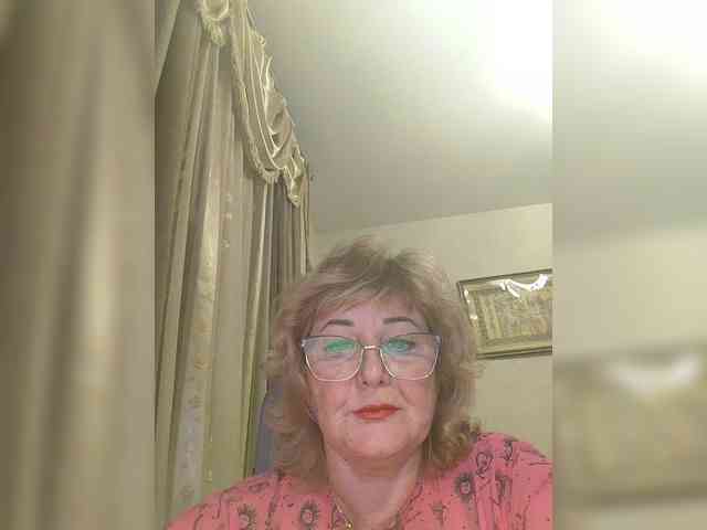 KarinkaSweet webcam