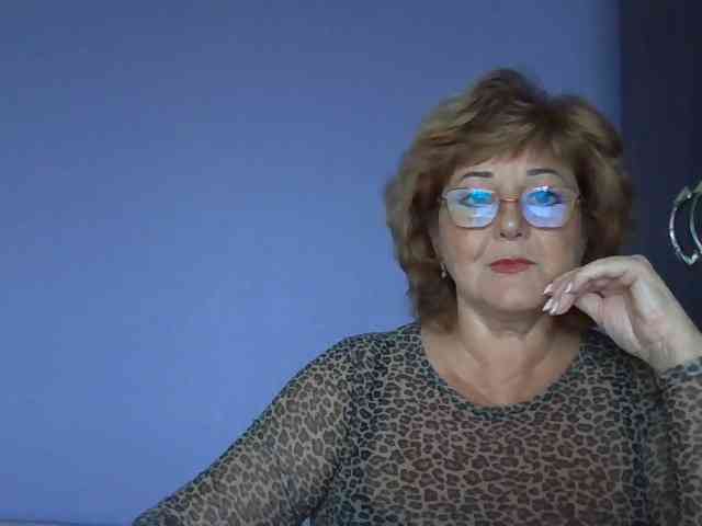 KarinkaSweet webcam