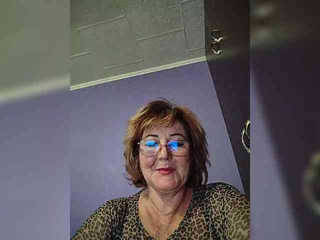 KarinkaSweet webcam