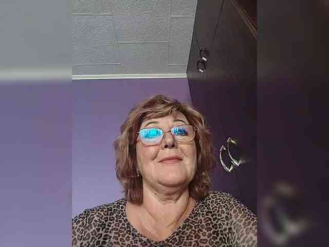 KarinkaSweet webcam