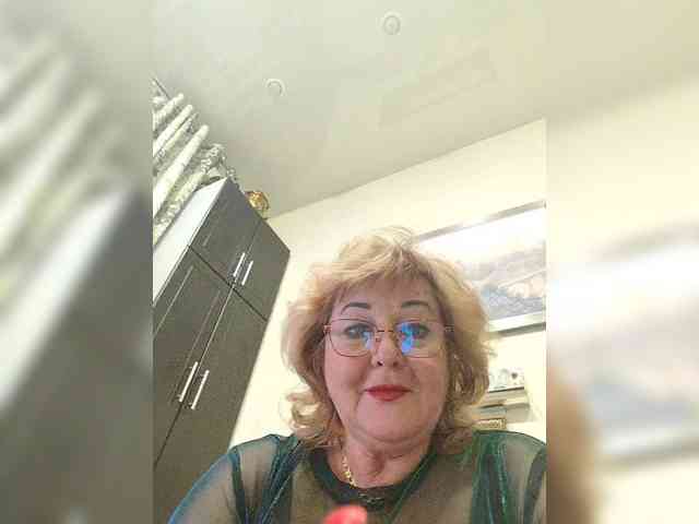 KarinkaSweet webcam