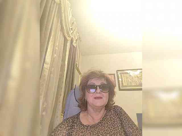 KarinkaSweet webcam
