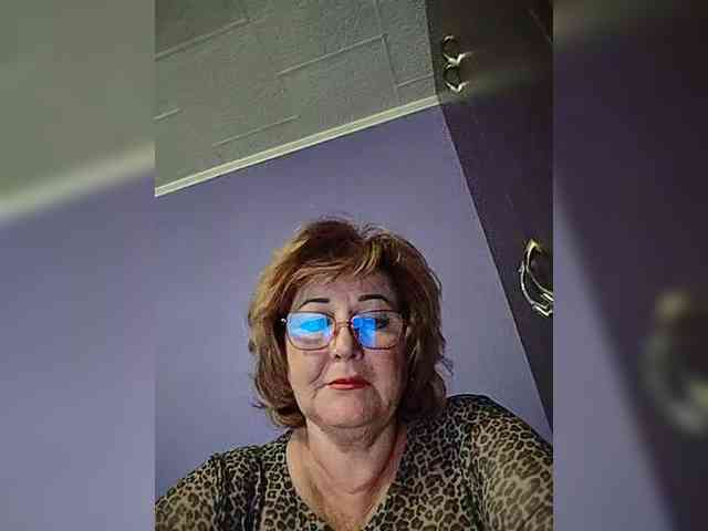 KarinkaSweet webcam