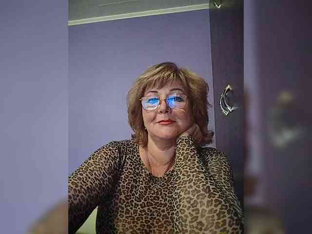 KarinkaSweet webcam