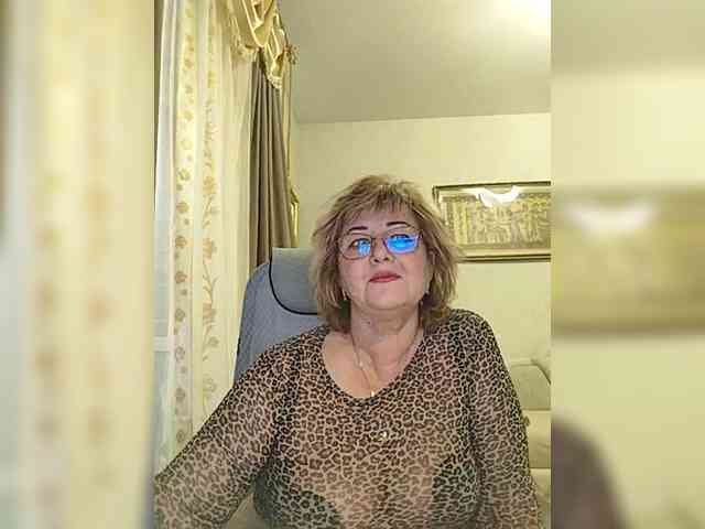 KarinkaSweet webcam