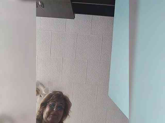 KarinkaSweet webcam