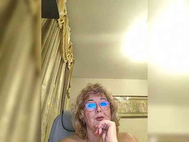 KarinkaSweet webcam