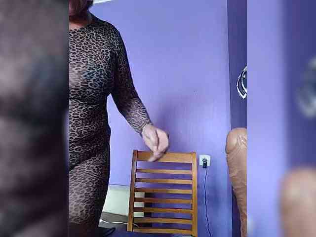 KarinkaSweet webcam