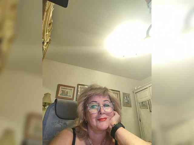 KarinkaSweet webcam