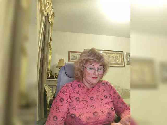 KarinkaSweet webcam