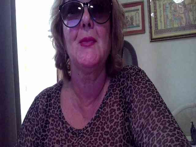 KarinkaSweet webcam