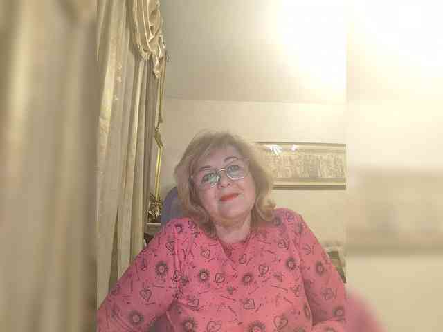 KarinkaSweet webcam