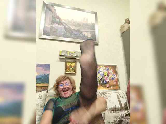 KarinkaSweet webcam
