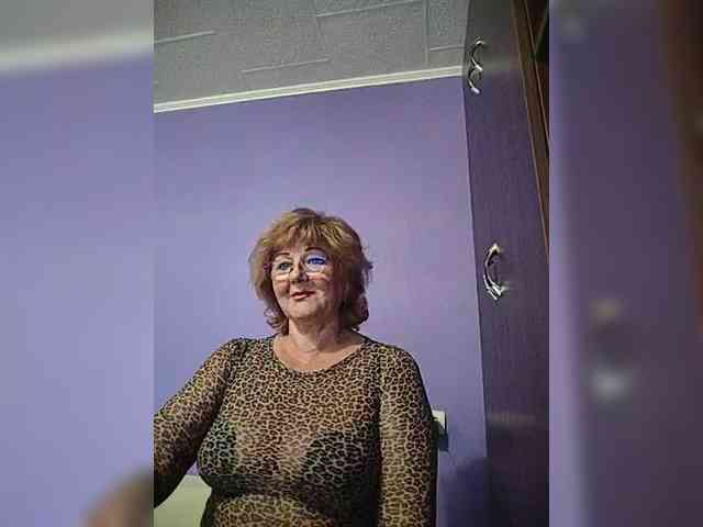 KarinkaSweet webcam
