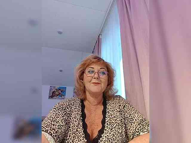 KarinkaSweet webcam