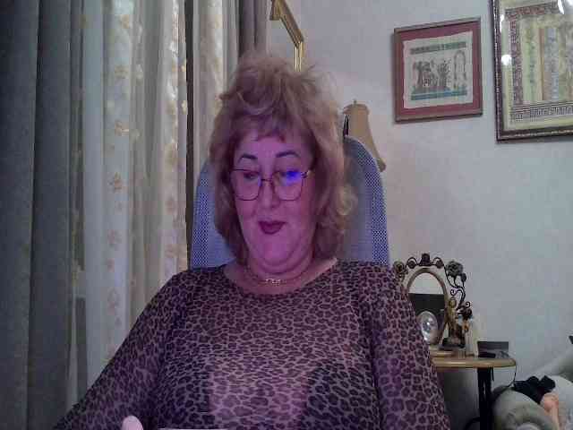 KarinkaSweet webcam