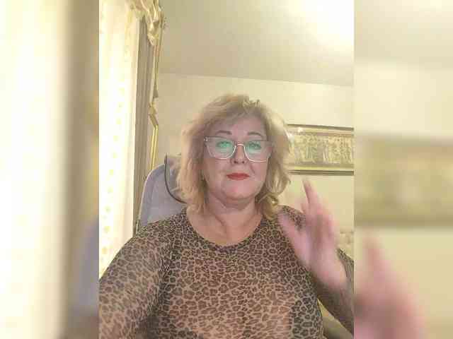 KarinkaSweet webcam