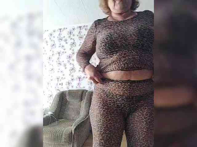 KarinkaSweet webcam