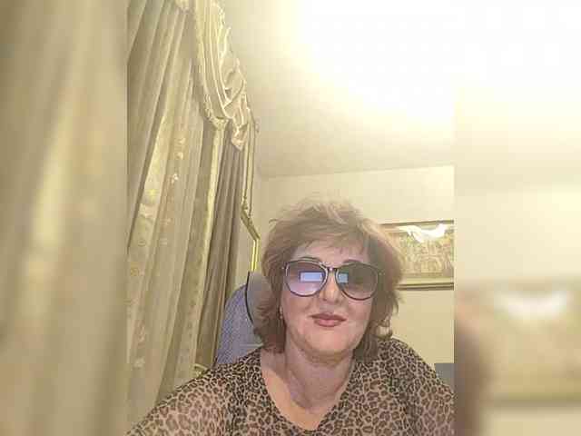 KarinkaSweet webcam