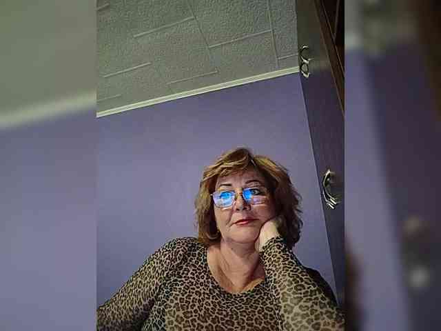 KarinkaSweet webcam