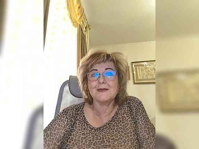 KarinkaSweet webcam