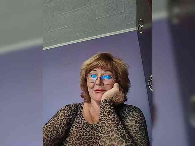 KarinkaSweet webcam