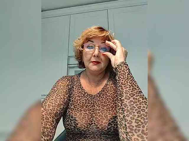 KarinkaSweet webcam