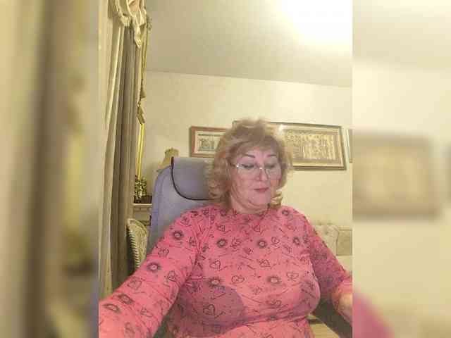 KarinkaSweet webcam