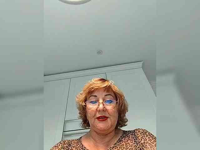 KarinkaSweet webcam