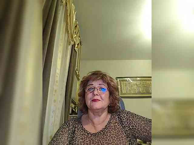 KarinkaSweet webcam