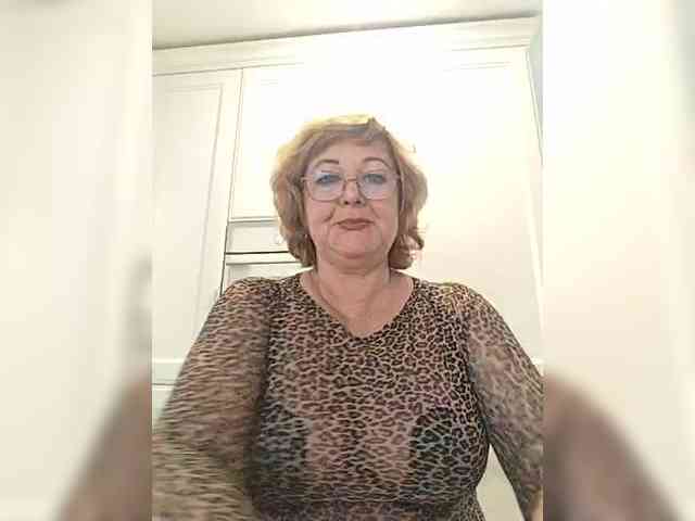 KarinkaSweet webcam