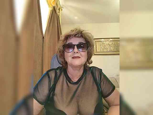 KarinkaSweet webcam