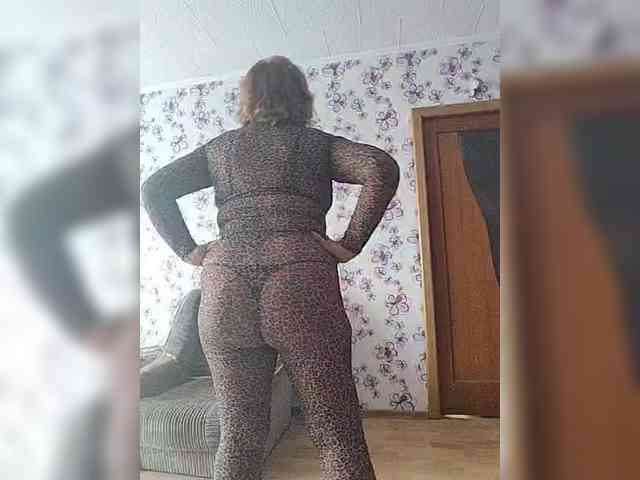 KarinkaSweet webcam