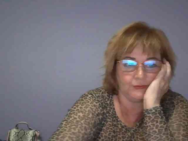 KarinkaSweet webcam