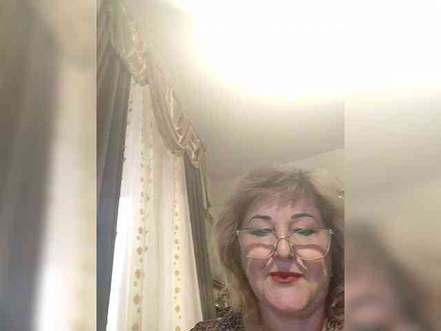 KarinkaSweet webcam